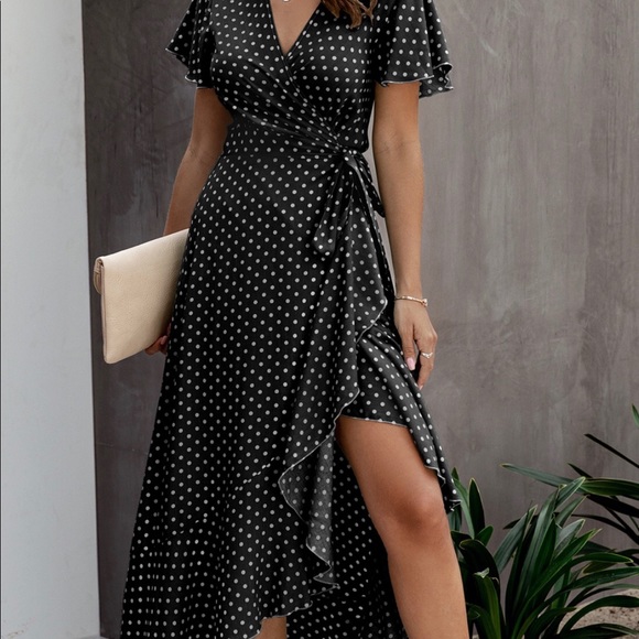 LAST ONE ☝️ Chic Polka Dot Dress - Picture 2 of 3